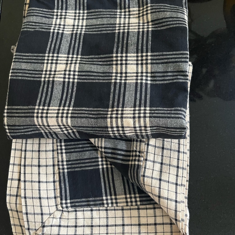 Hand woven Black and tan  Plaid KS PC